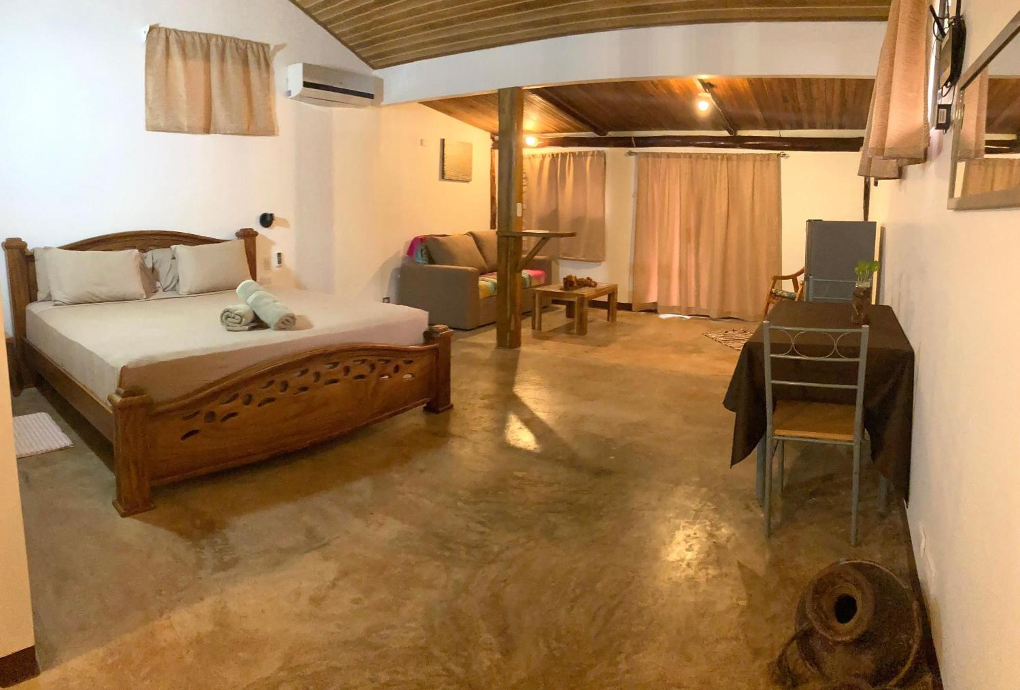 Tamahostel & Glamping Тамариндо Екстериор снимка