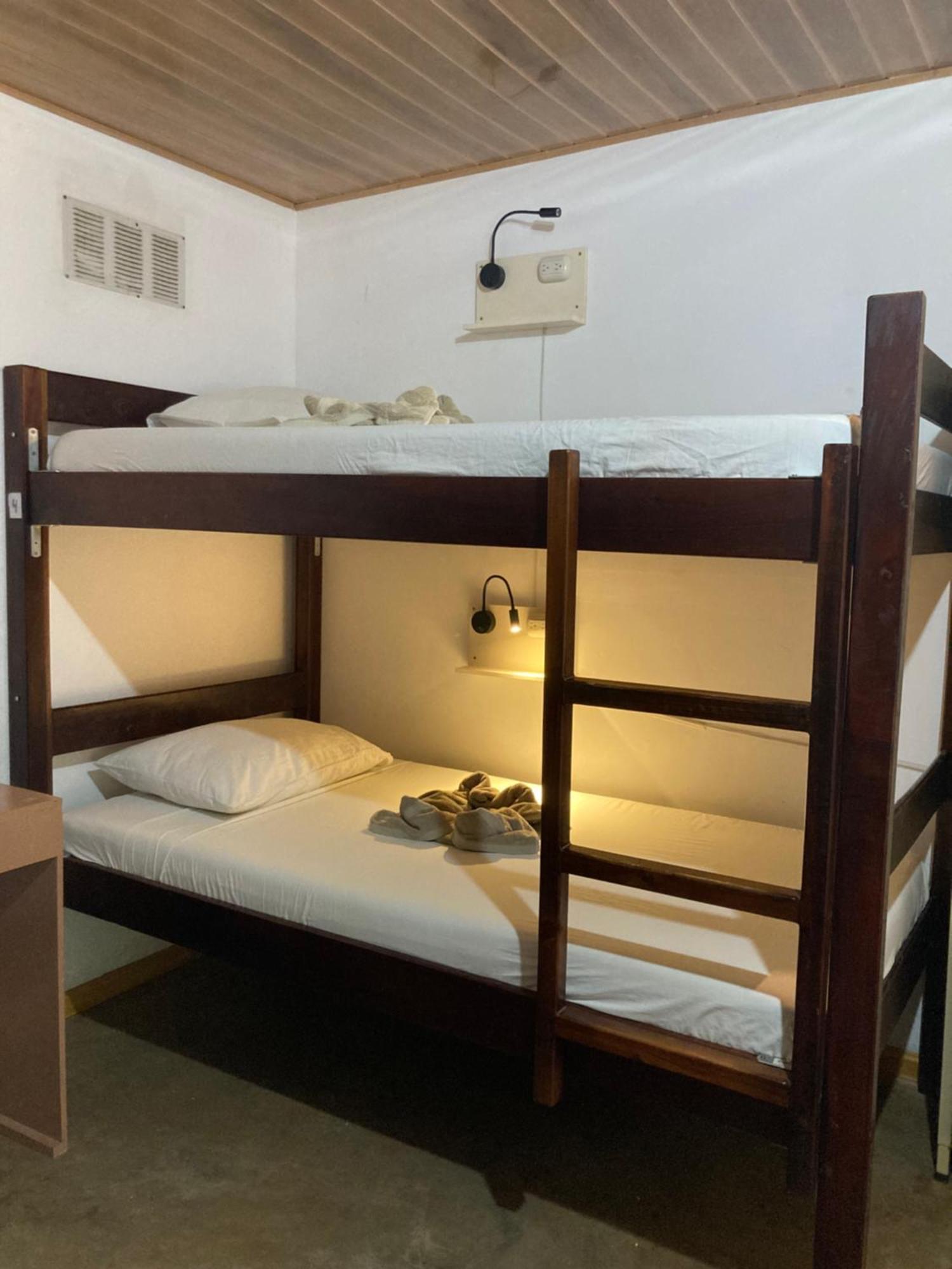 Tamahostel & Glamping Тамариндо Екстериор снимка